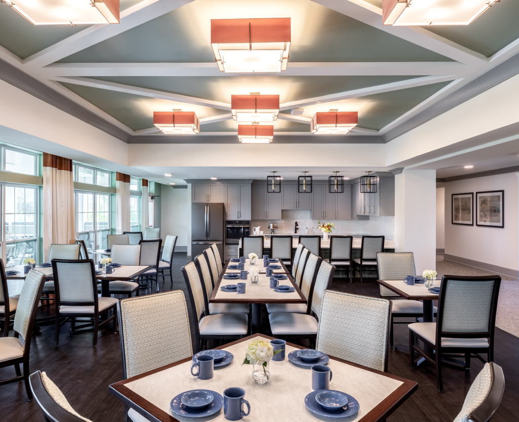Dining area in Stonecrest Senior Living's Assisted Living & Memory Care Facility in Wildwood, MO
