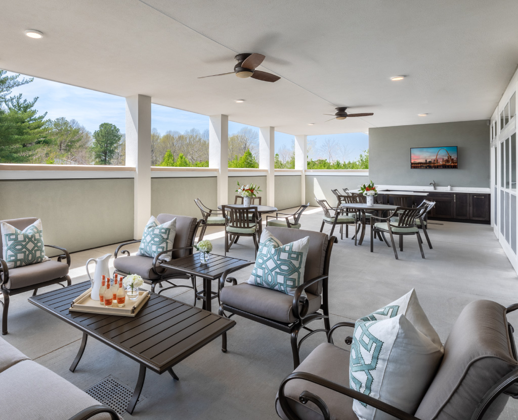 Outdoor patio for Stonecrest Senior Living's new Assisted Living & Memory Care Facility in Wildwood, MO