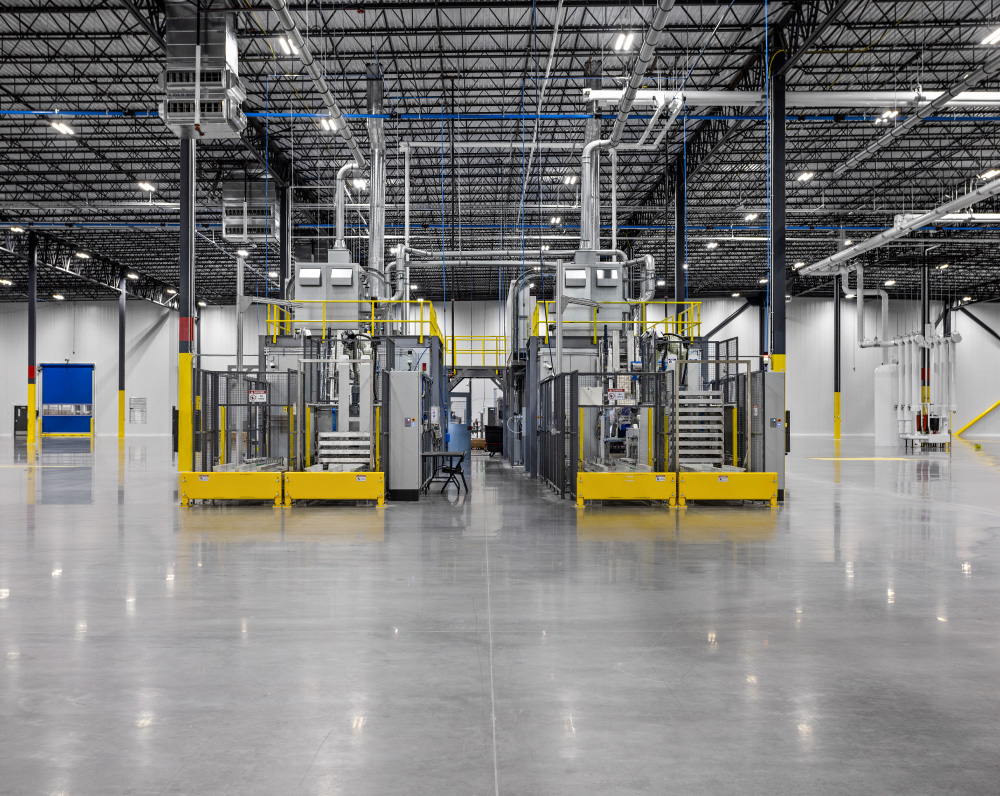 Palletizing/depalletizing cells in EloPak's new Manufacturing Facility in Little Rock, AR